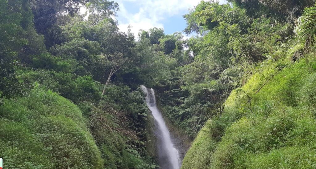 curug kapak kuda majalengka