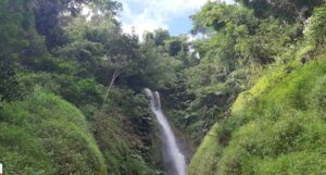curug kapak kuda majalengka